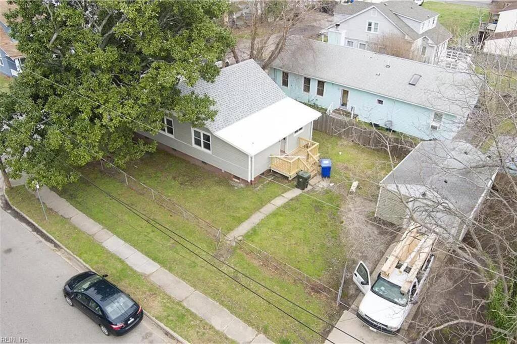 Beach Bungalow - 1 Block To Beach - Pets Welcome! Norfolk Extérieur photo