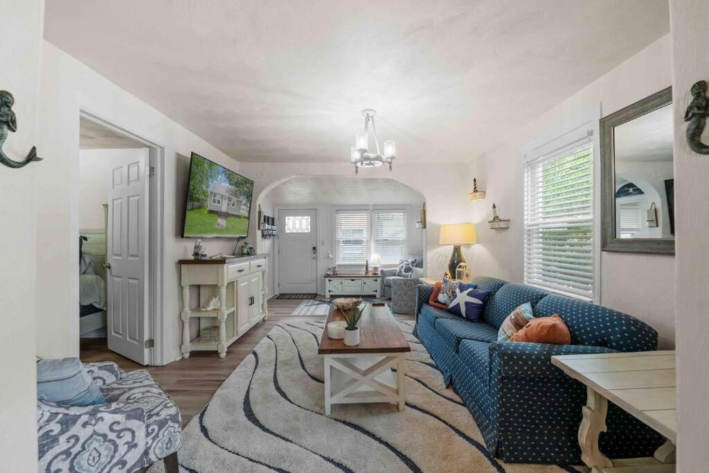 Beach Bungalow - 1 Block To Beach - Pets Welcome! Norfolk Extérieur photo