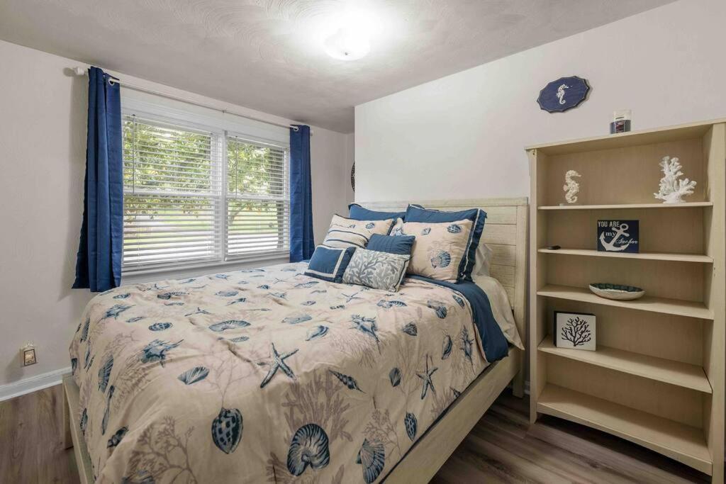 Beach Bungalow - 1 Block To Beach - Pets Welcome! Norfolk Extérieur photo