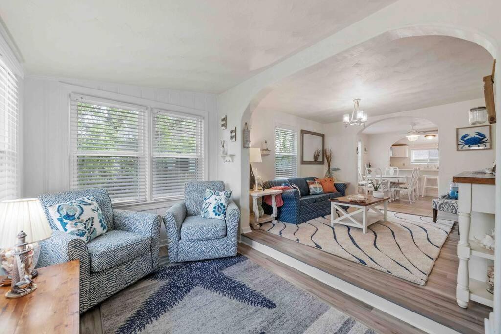 Beach Bungalow - 1 Block To Beach - Pets Welcome! Norfolk Extérieur photo